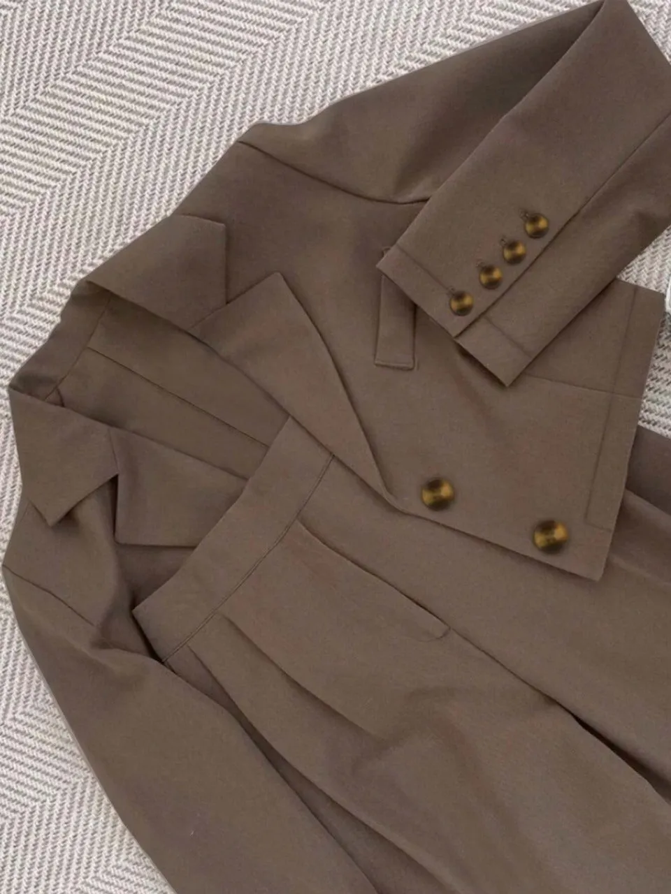2pcs Set Lightweight Casual Daily Solid Color Short Sleeve Blazer Jacket & Pants Suit