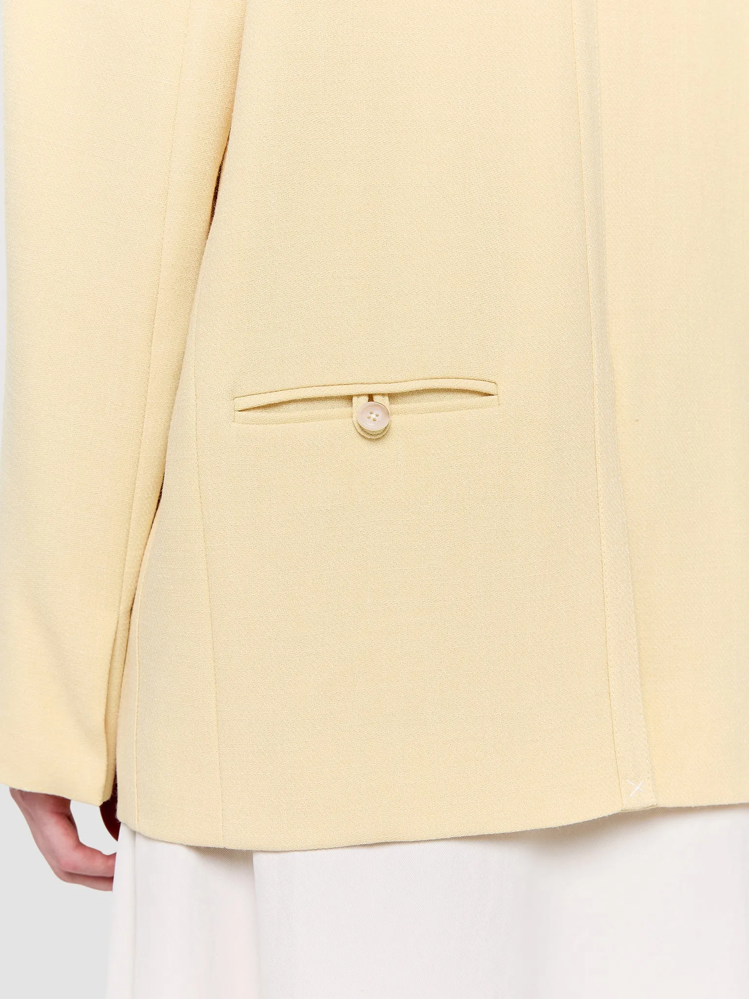 Alison Blazer - Soft Yellow