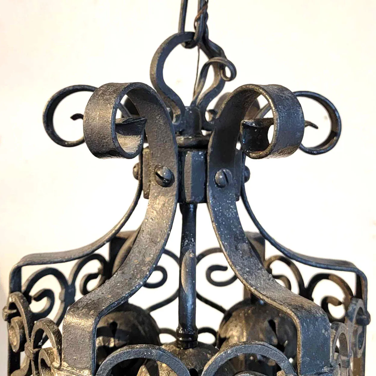 American Lafayette Hughes Mansion Black Wrought Iron Three-Light Round Pendant Lantern