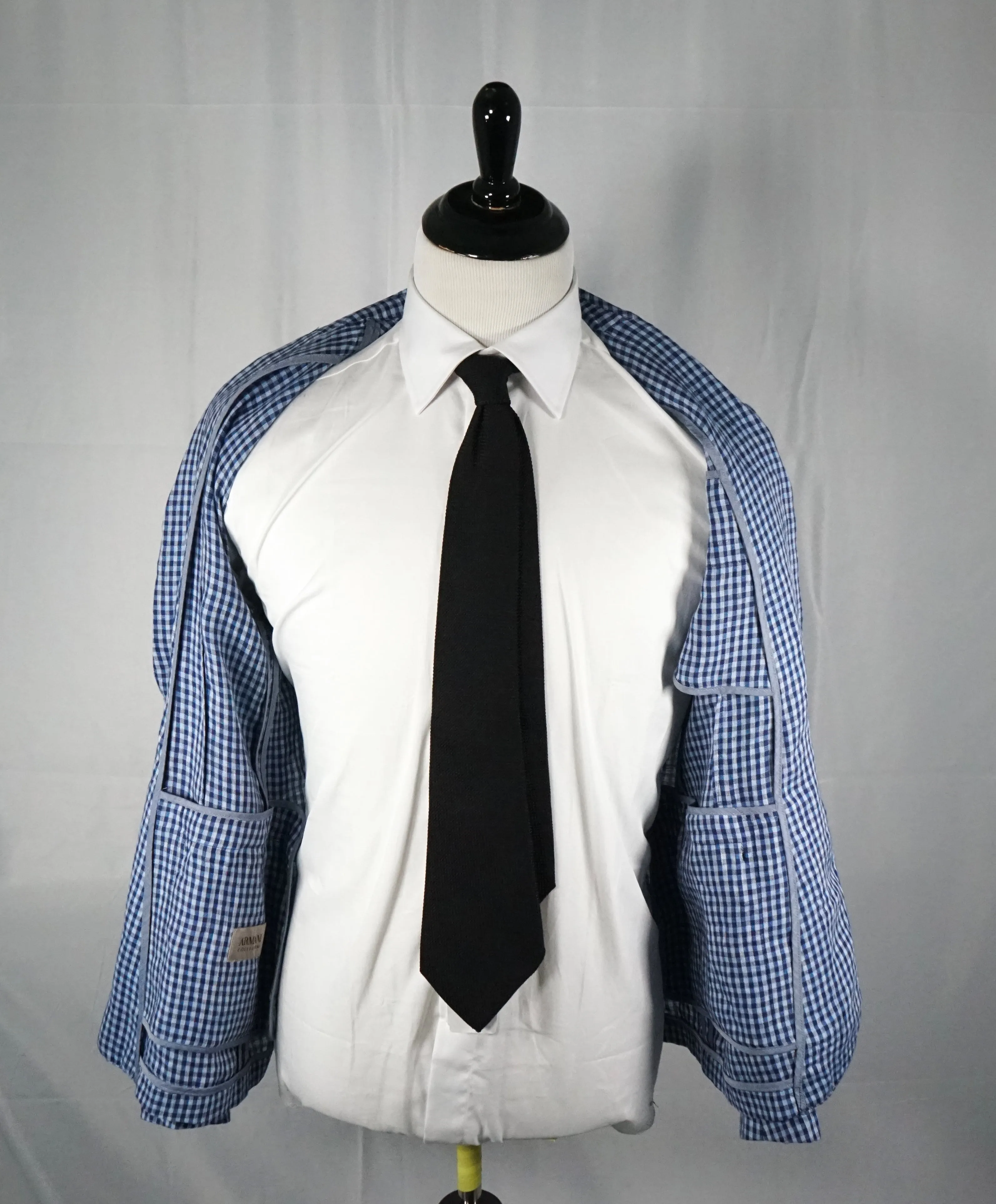 ARMANI COLLEZIONI - Blue & Navy Plaid Check Ultra Light Linen Blazer- 40R