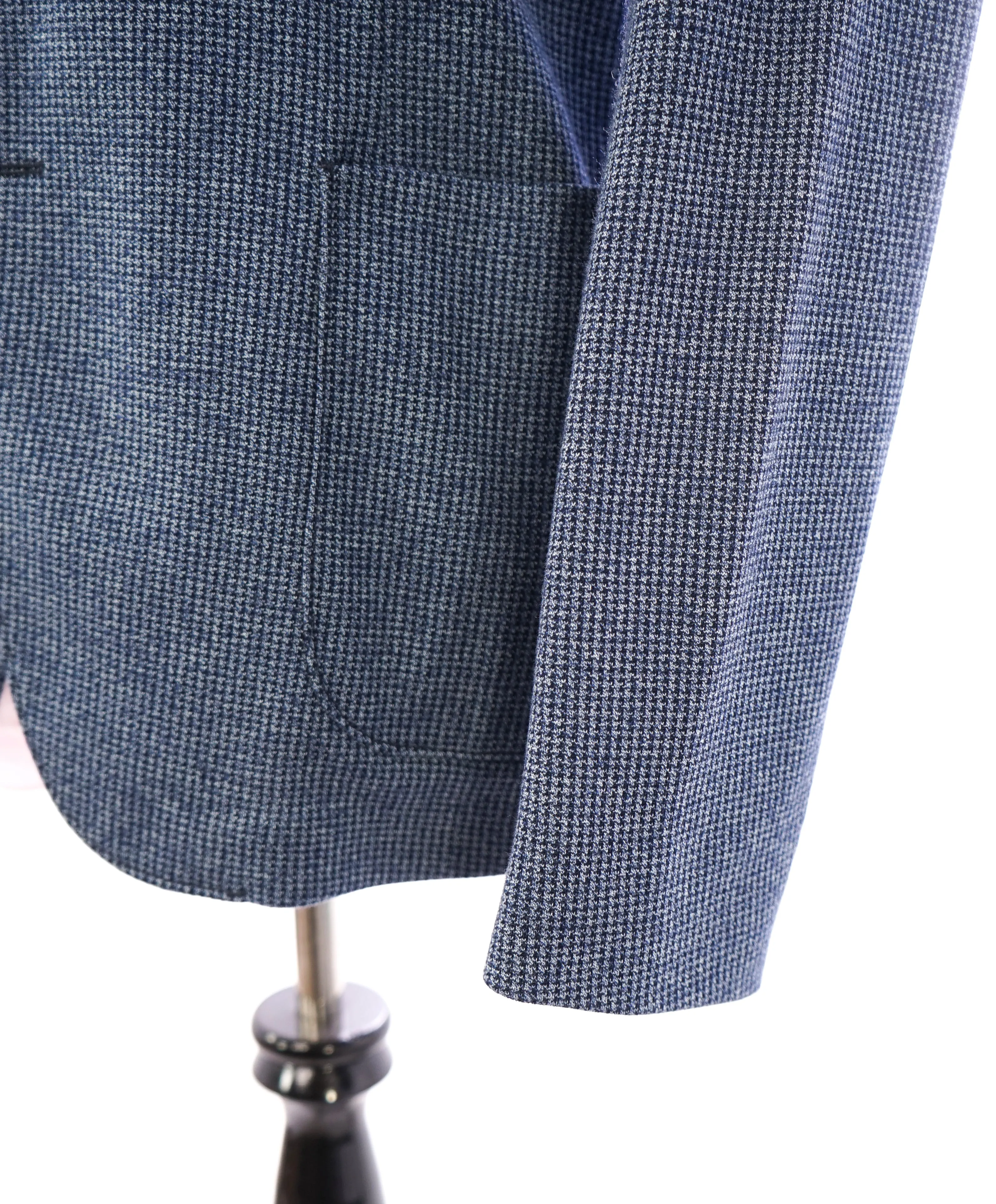 ARMANI COLLEZIONI - Unlined Blue Houndstooth Slim Updated Cotton Blazer - 42R