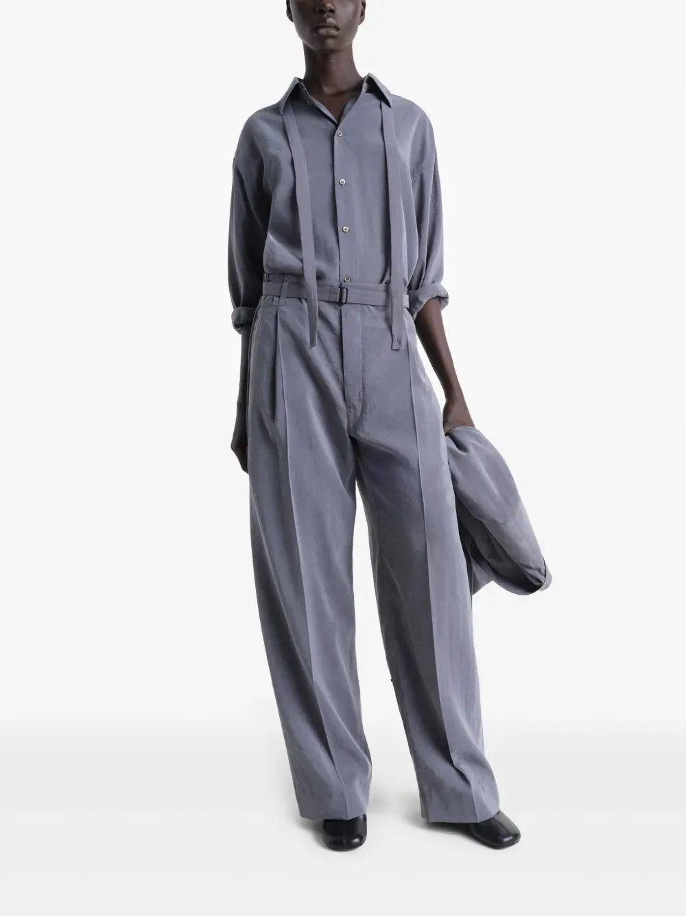 belted relaxed pants