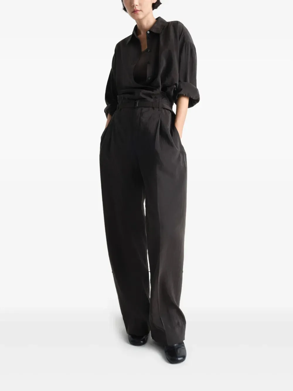 belted relaxed pants