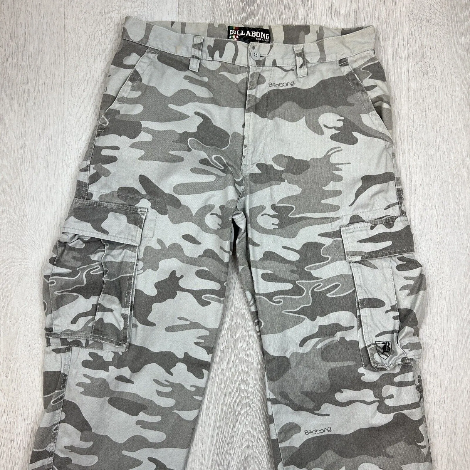 Billabong Mens Y2K Vintage Grey Camo Cargo Pants Size 32