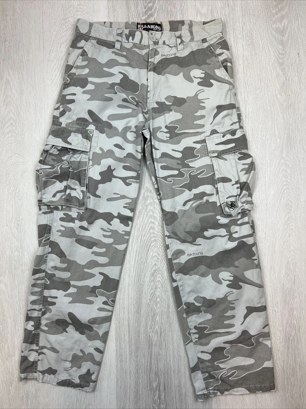 Billabong Mens Y2K Vintage Grey Camo Cargo Pants Size 32