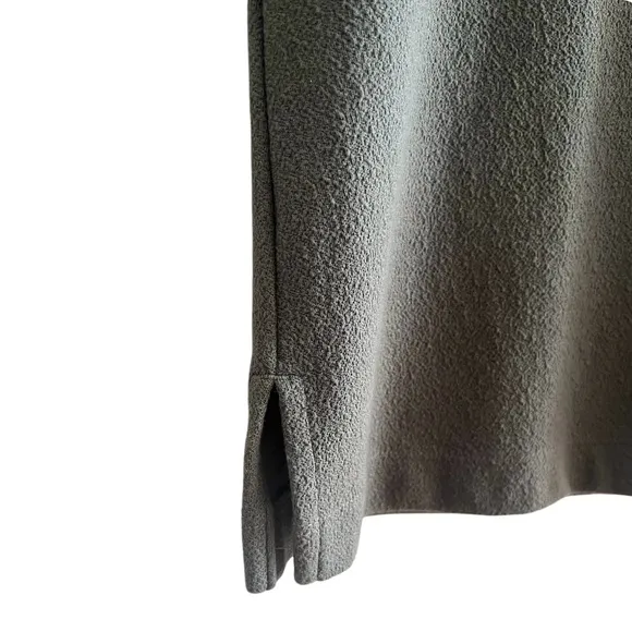 Club Monaco | Mock Neck Olive Green Tee | Women’s Size Medium