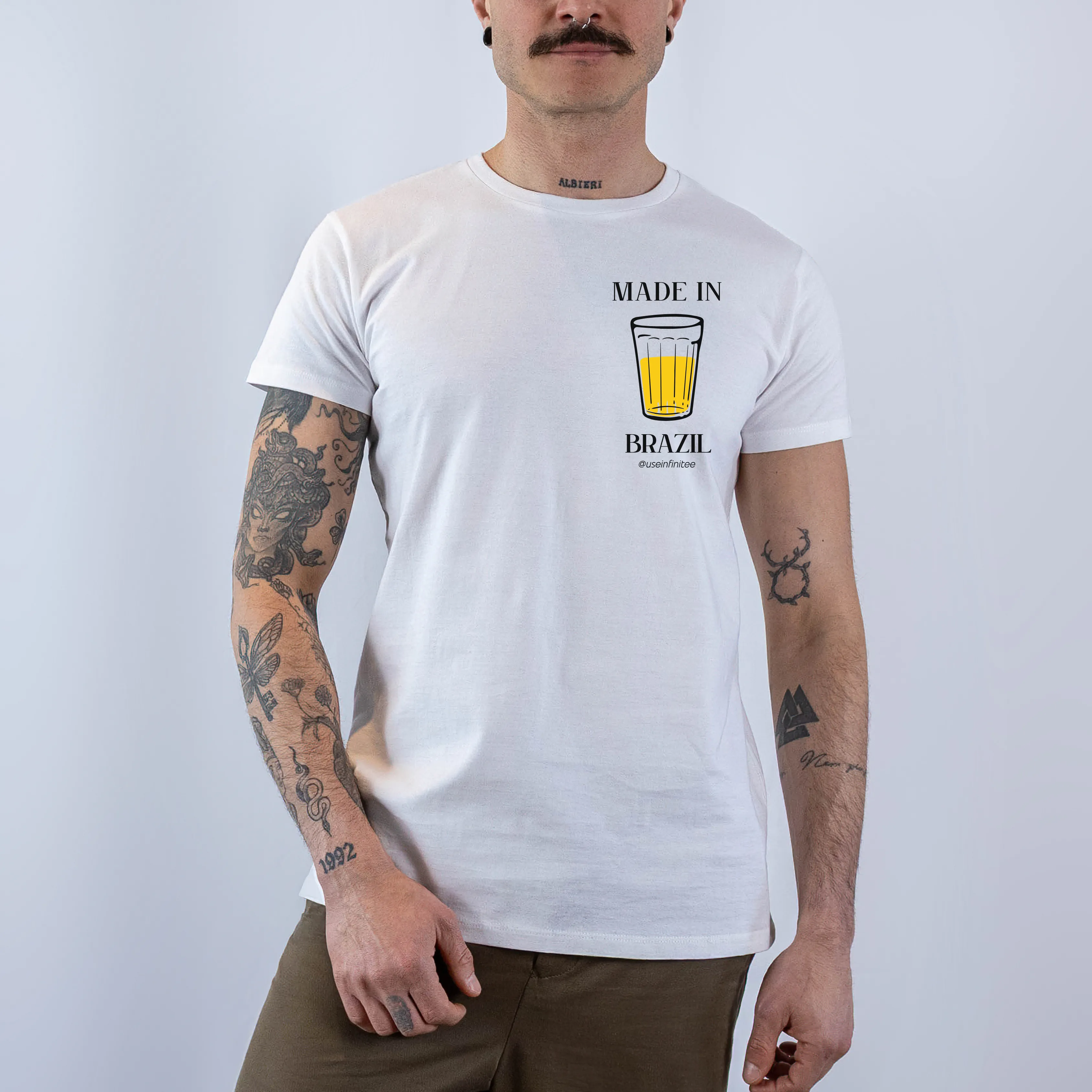Copo Americano Basic White Unisex T-shirt