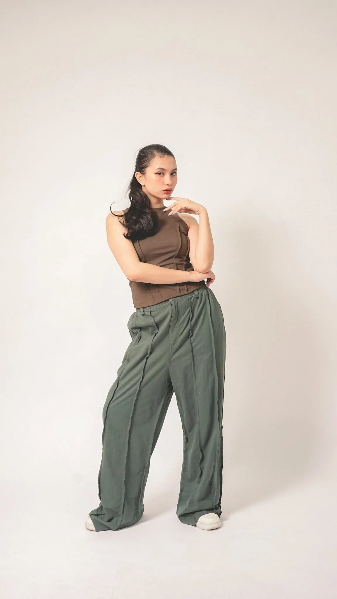 DASHA IN MOSS