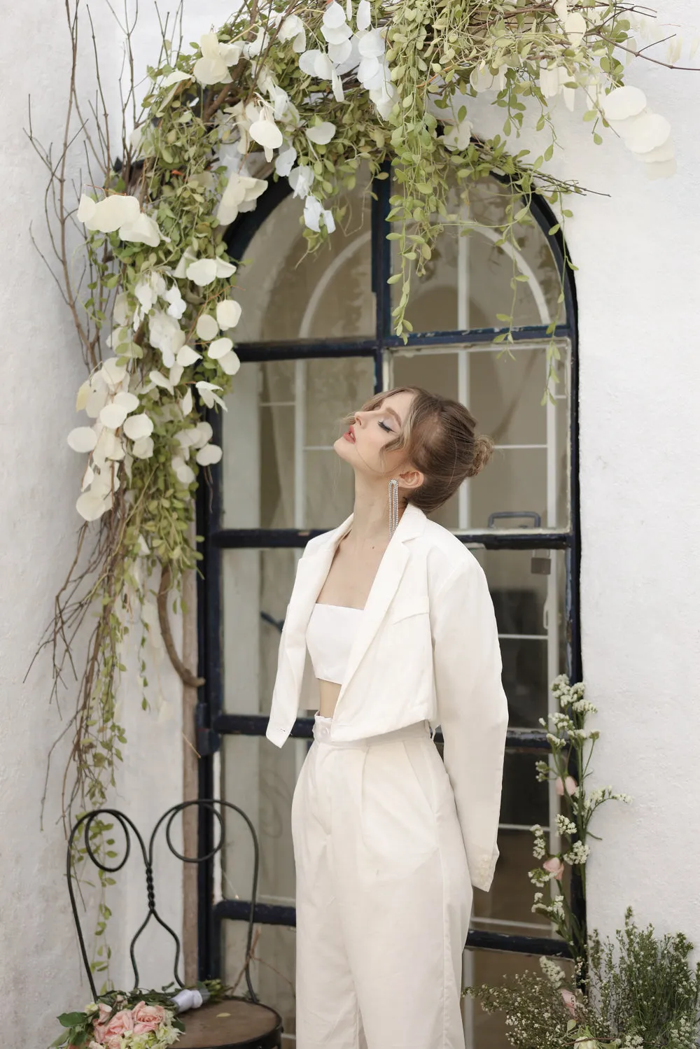 Discounted! GIUSTINA 3 PIECE SET Crop Blazer with Crop Bandeau and Pleated Trouser (White Linen)