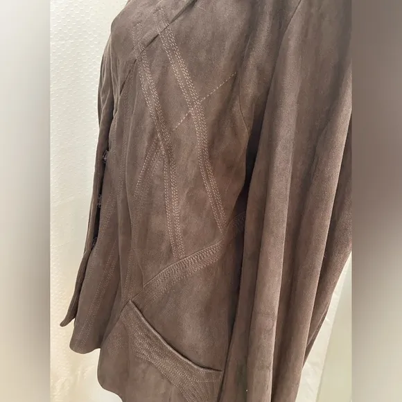 Elie Tahari brown vintage detailed suede blazer
