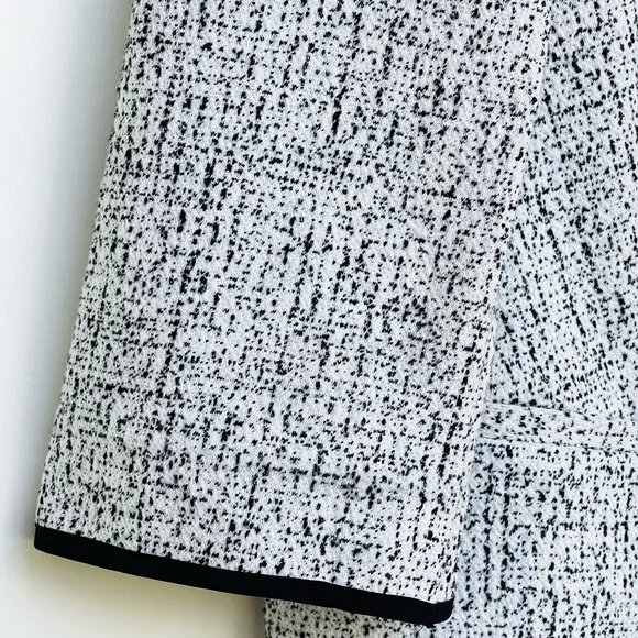 Express Blazer Relaxed Fit Soft Tweed Stretch 3/4 Sleeve 2 Front Pockets Gray