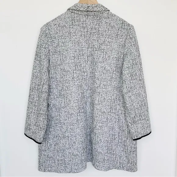 Express Blazer Relaxed Fit Soft Tweed Stretch 3/4 Sleeve 2 Front Pockets Gray