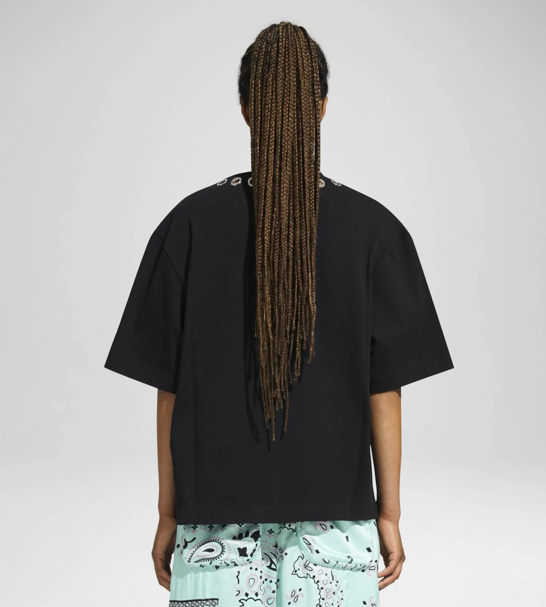 EYELETS TEE