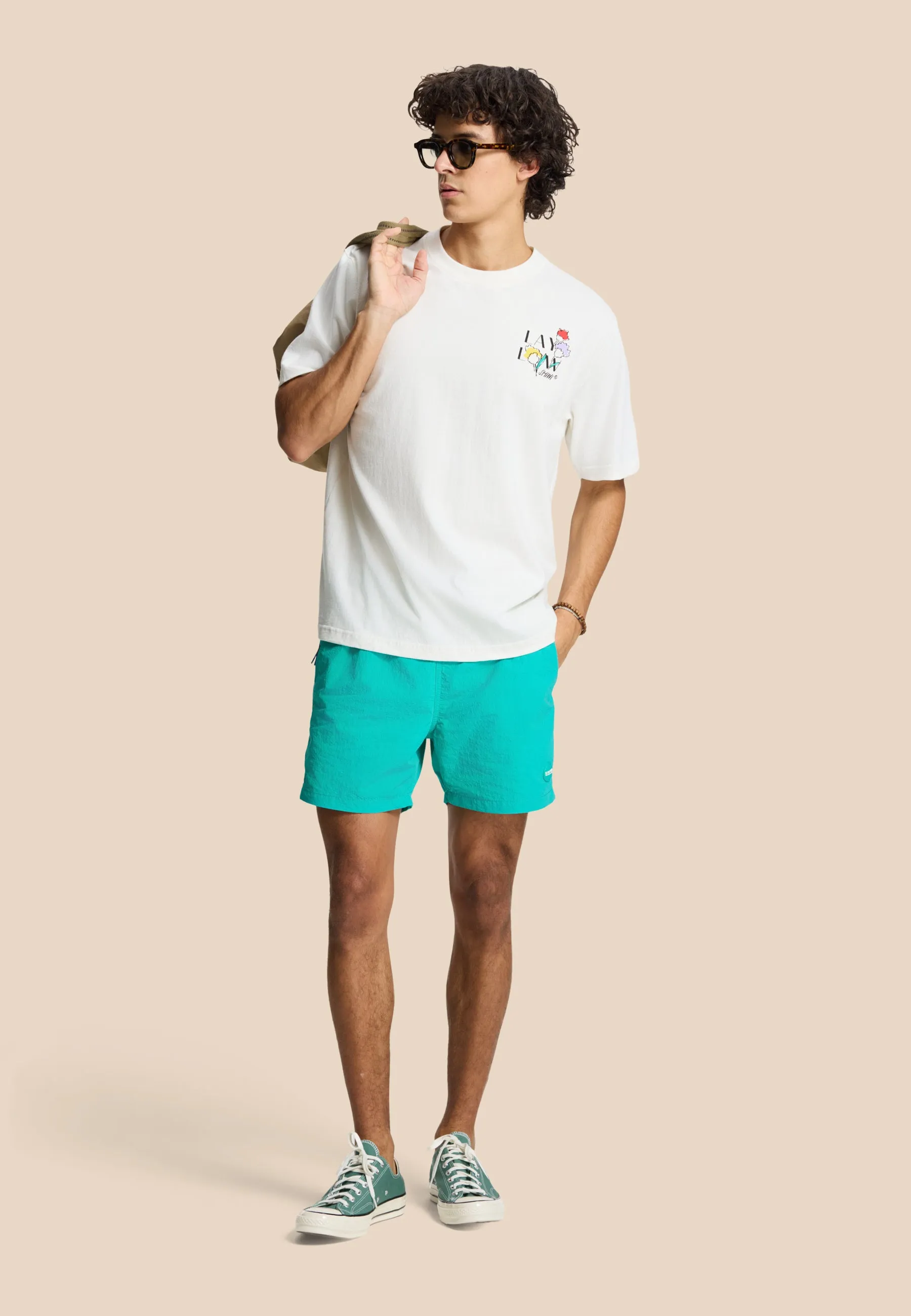 FINN relaxed t-shirt sketched flowers | white