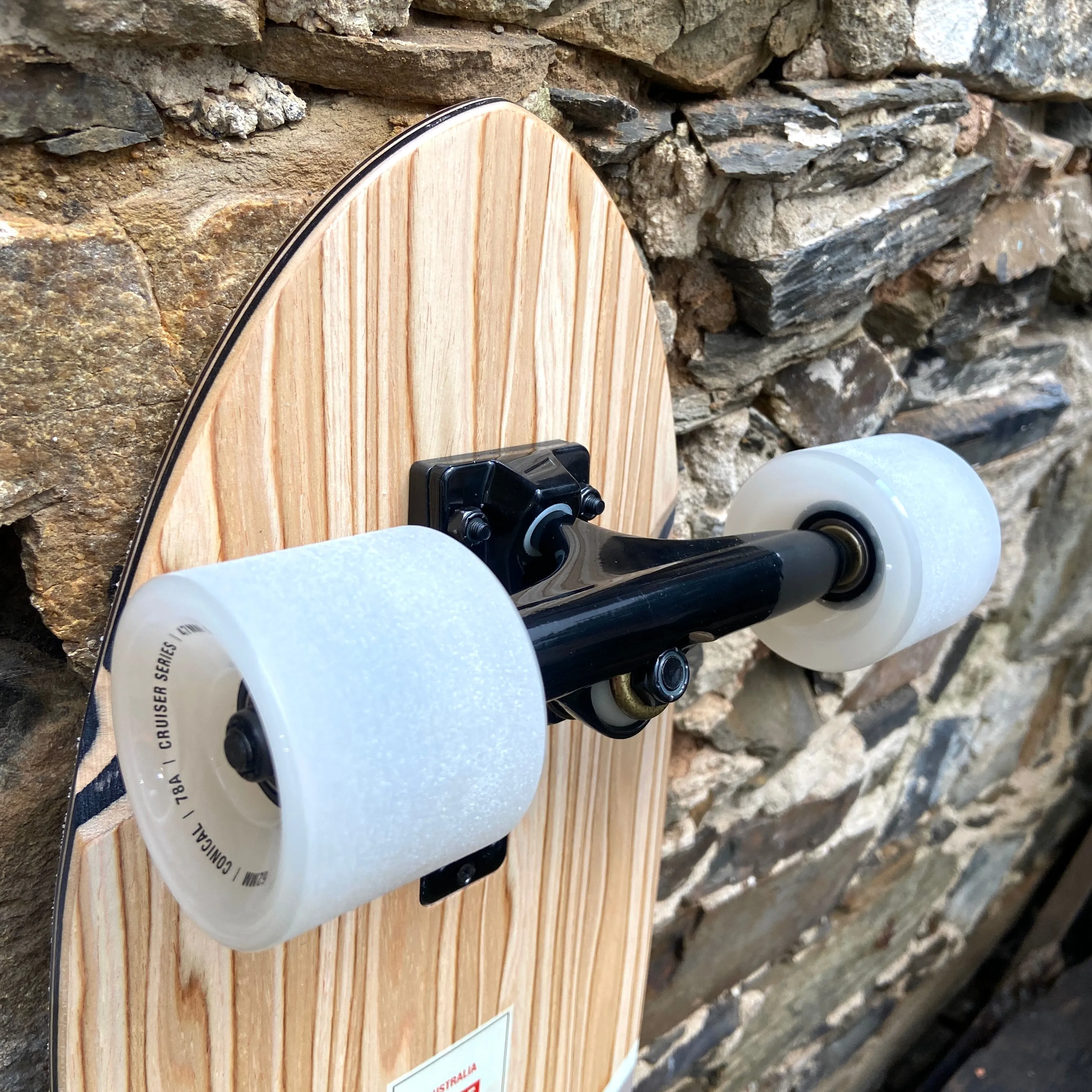 GLOBE   BIG BLAZER CRUISERBOARD - OLIVEWOOD/STONE - 32"