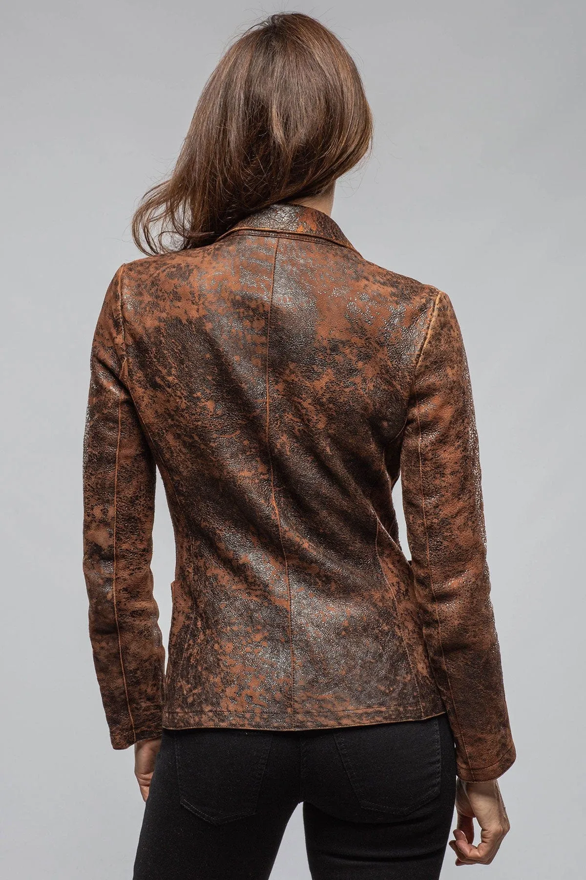 Greta Distressed Leather Blazer In Tobacco