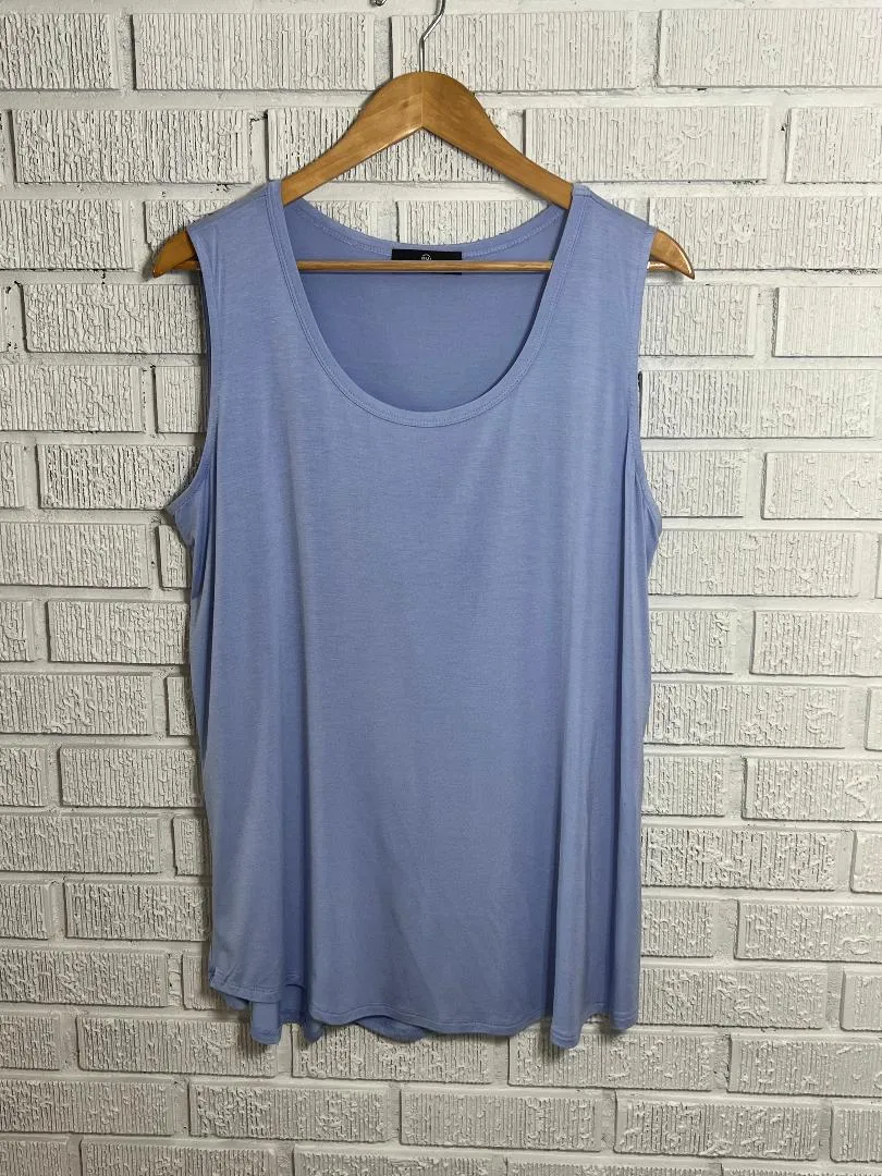 Gwenneth Basic Tank Curvy