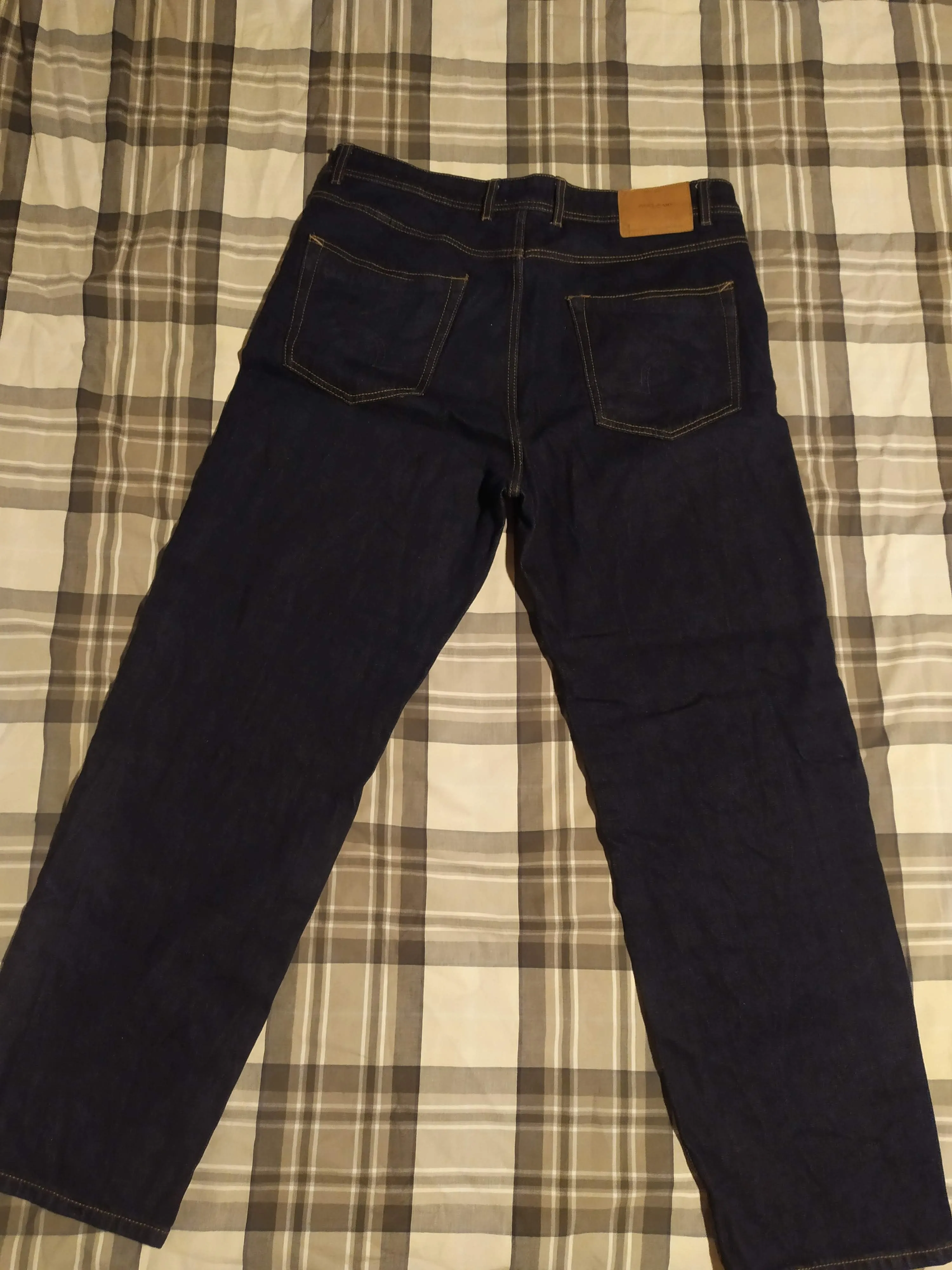 Jean loose