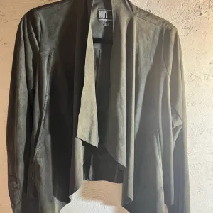 Kut from the Kloth Green Blazer with Open Front Design and Long Sleeves