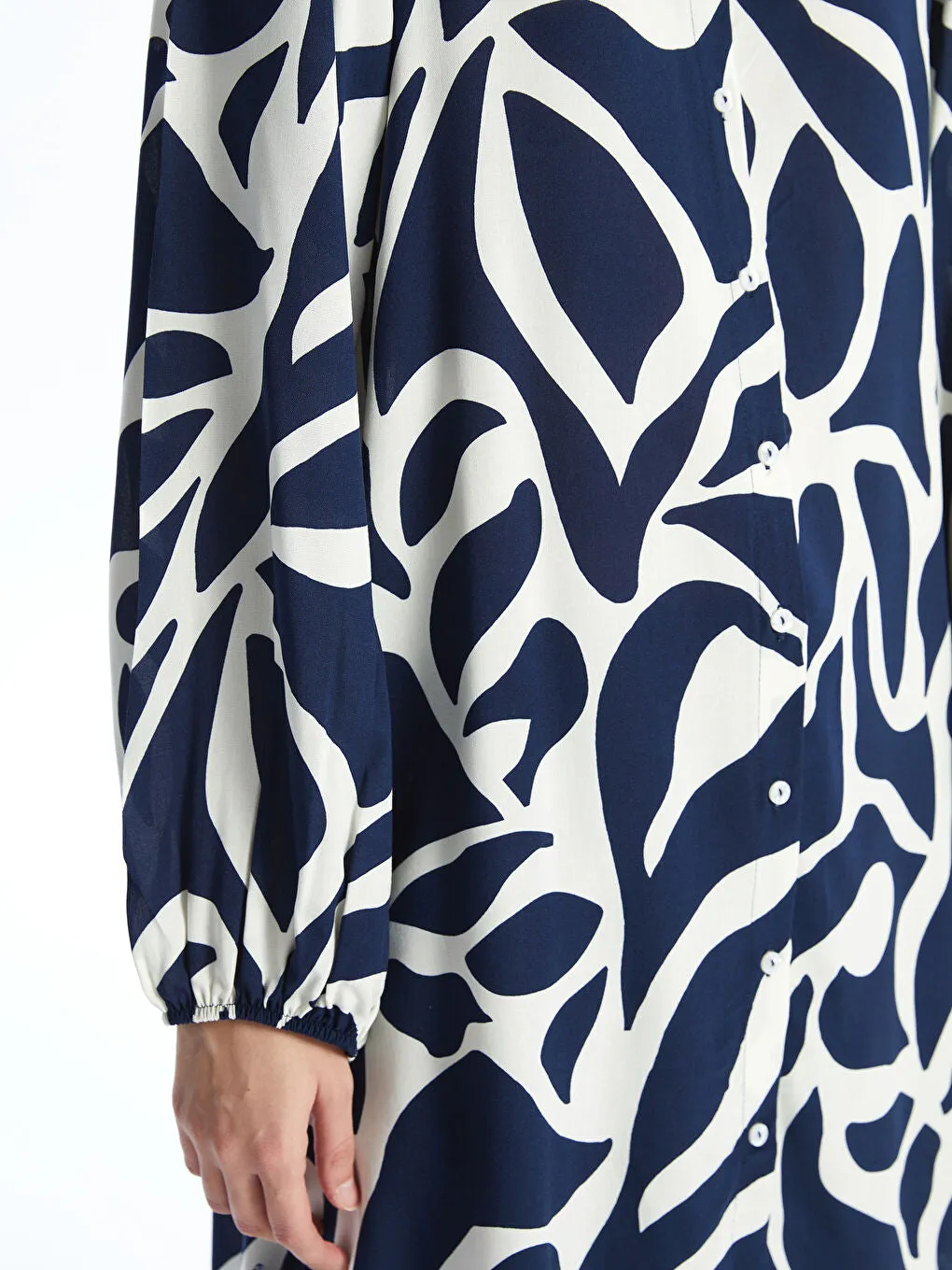 LCWAIKIKI Classic Navy Blue Patterned Women Shirt Tunic