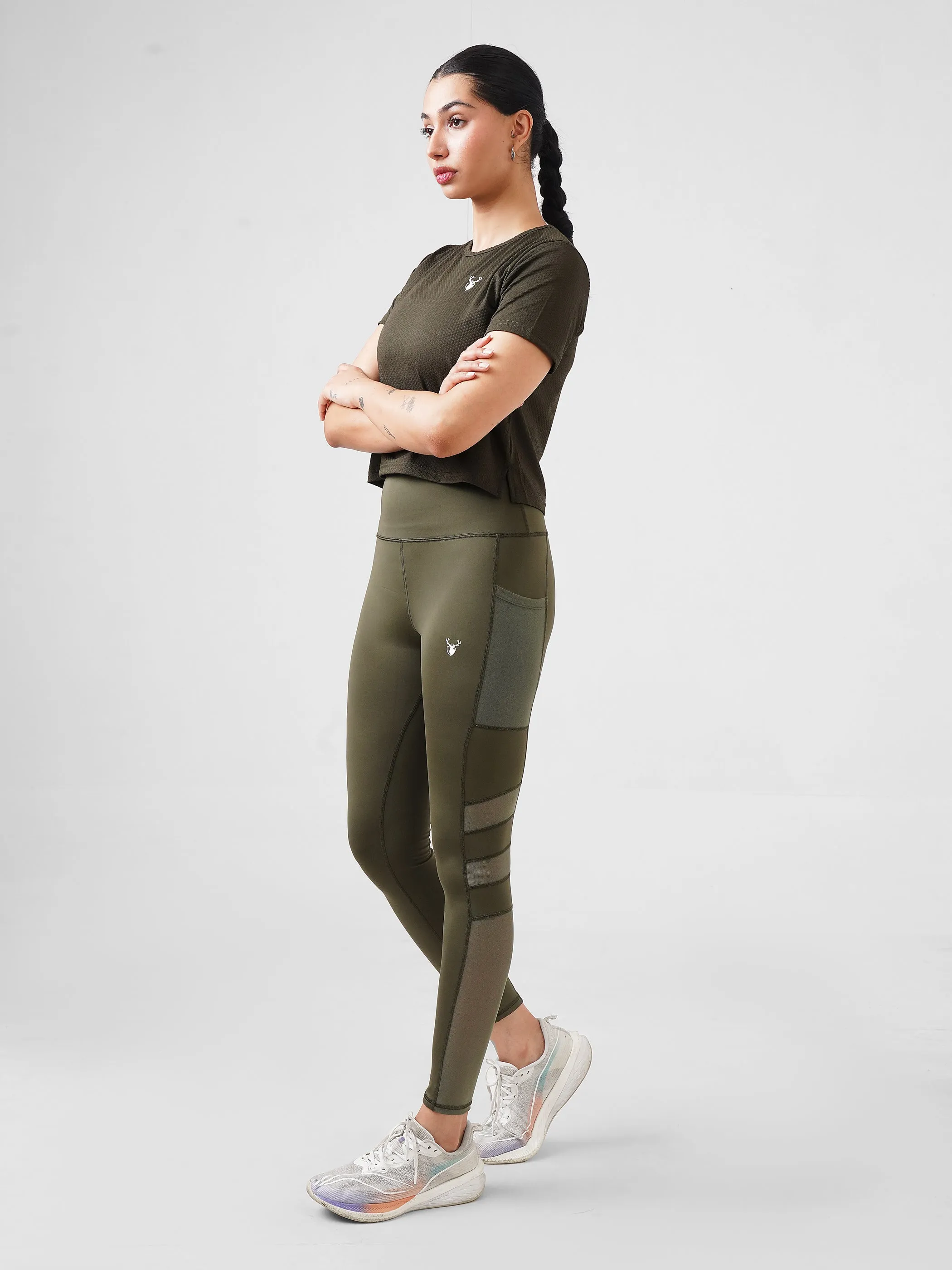 Leera pop Loose Cropped Top in Olive Green