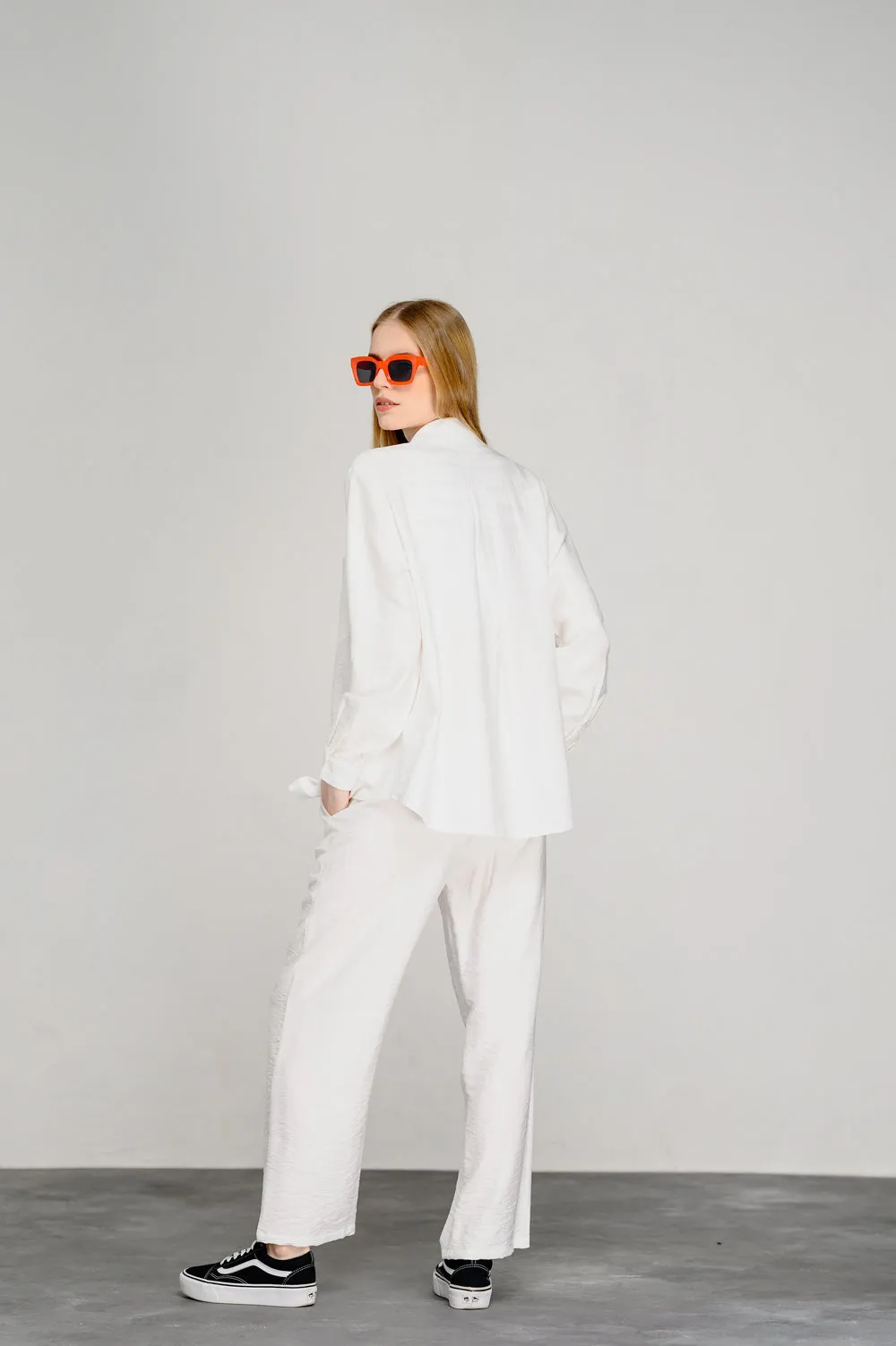 Loose milk shirt