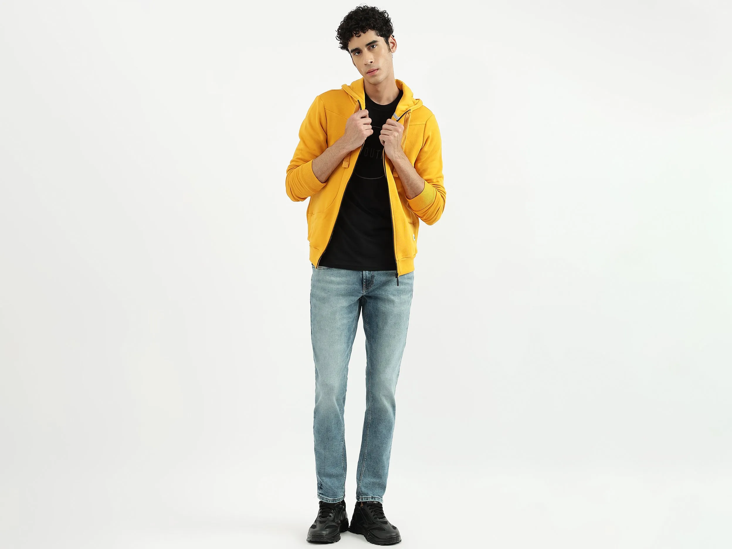 Men Solid Hooded Neck Sweatshirt