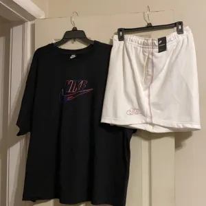 Nike women’s 2 piece set