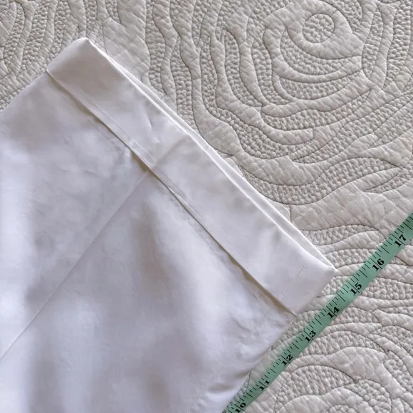 NWT - J. Crew - Long Pleated Trouser Short in Drapey Viscose - White