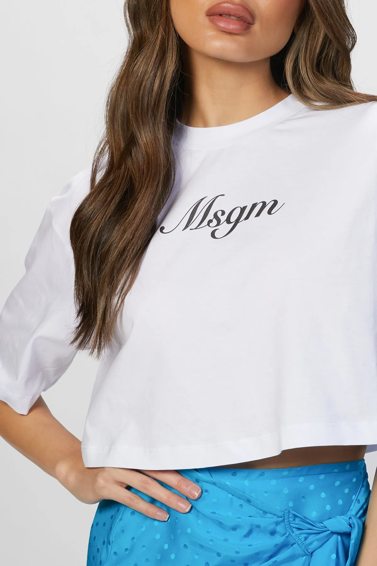OPEN-BACK CROPPED T-SHIRT