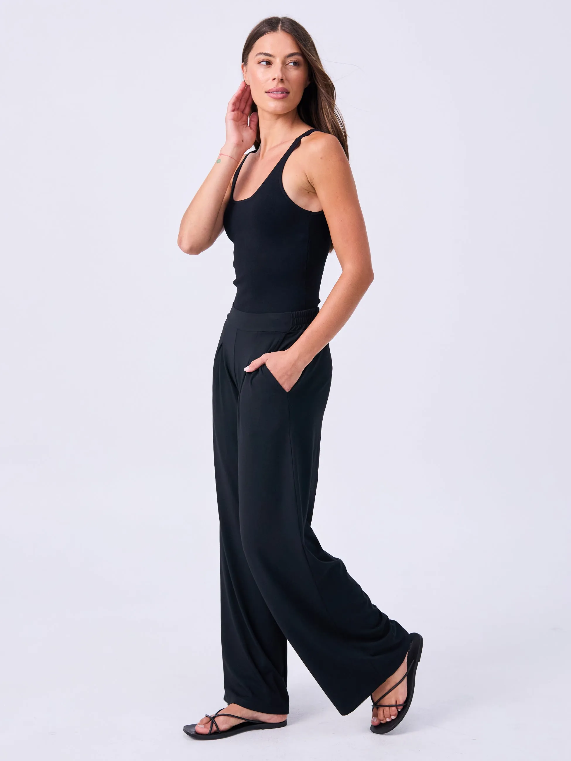 Pleat  Front Wide Leg Pants - Black