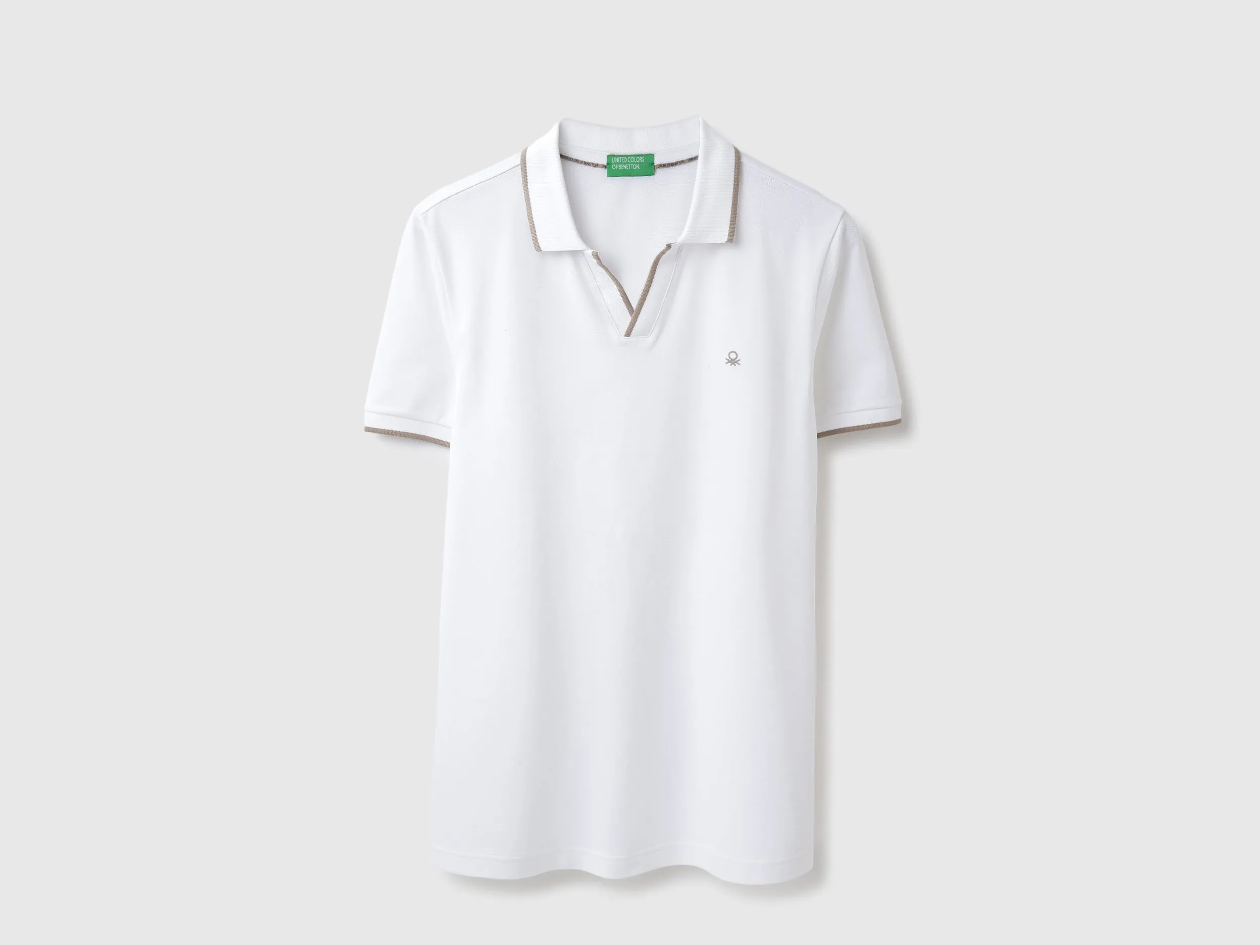 Regular Fit Johny Collar Solid Tshirt