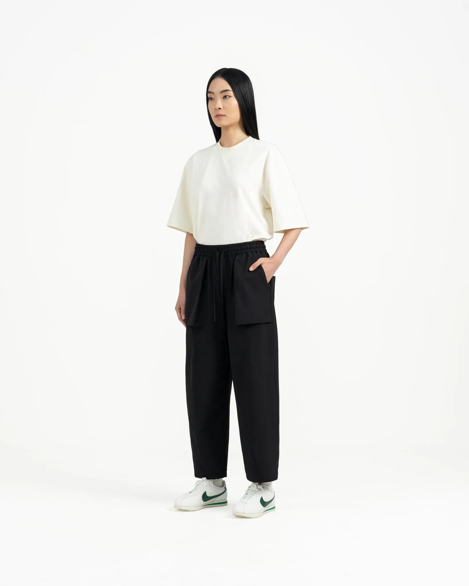 Relaxed Elasticated Trousers 2.0 - Black