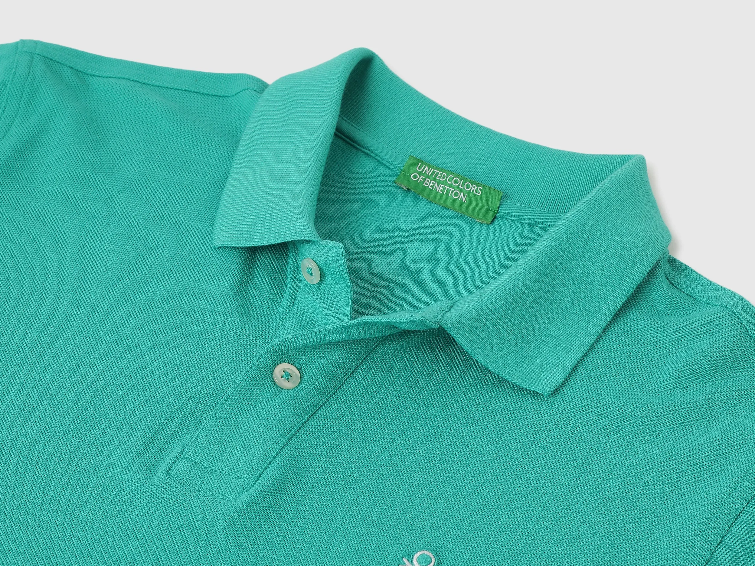 Relaxed Fit Polo Neck Solid Tshirt
