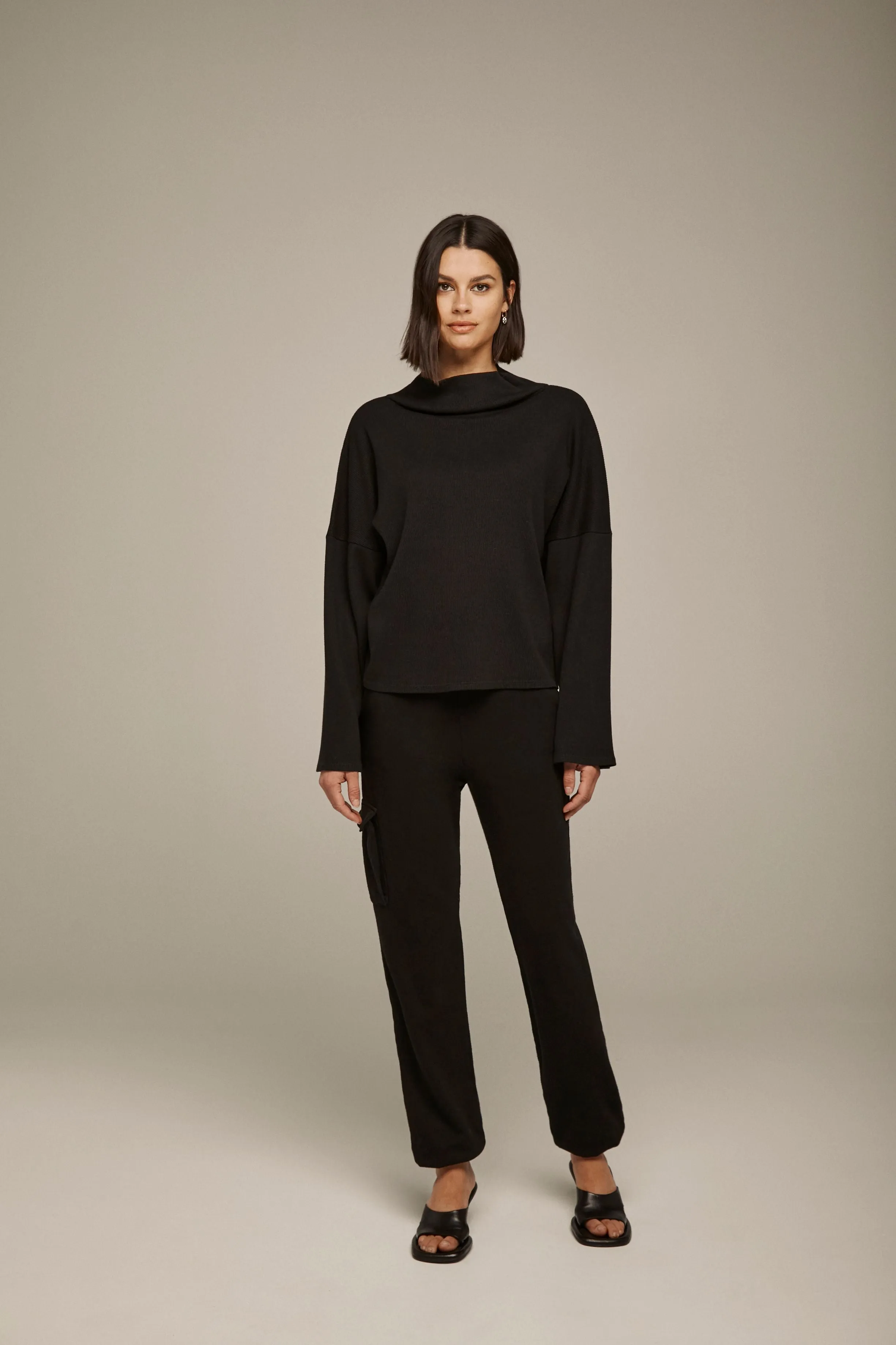 Ribbed Oversized Turtleneck Pullover