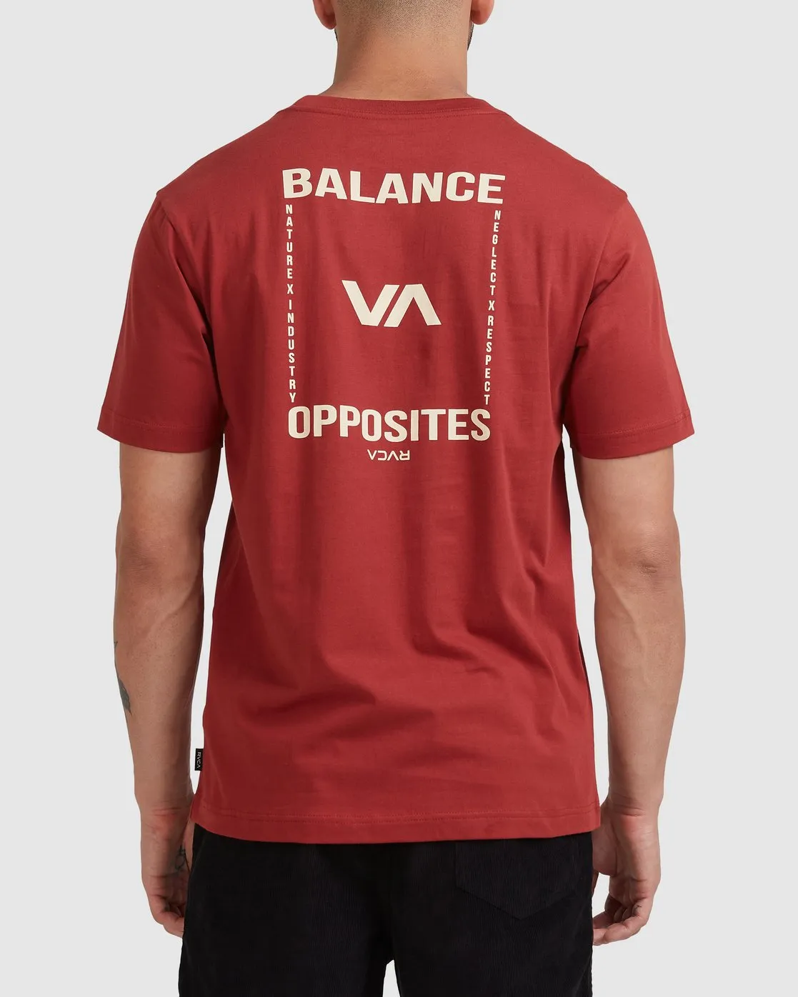 Rvca Trainer Short Sleeve Tee