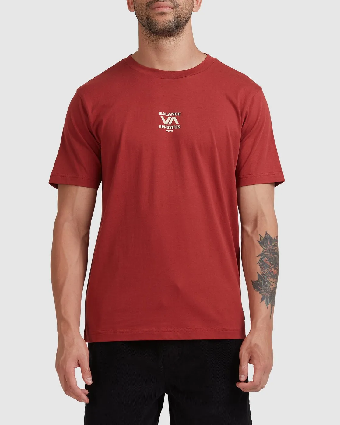 Rvca Trainer Short Sleeve Tee