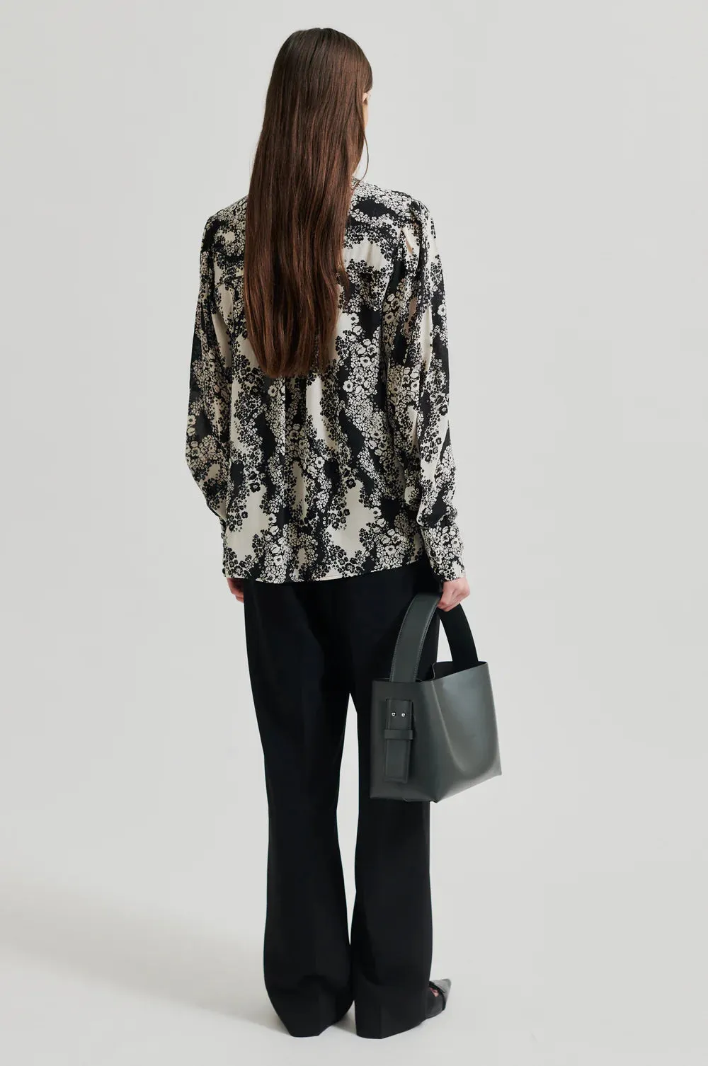 Second Female, Blume Shirt | Black