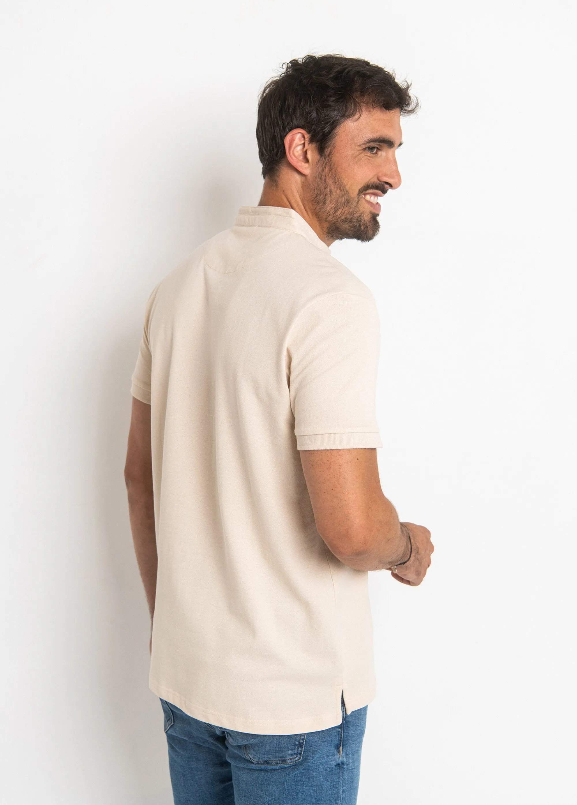 Short sleeve polo shirt with mandarin collar