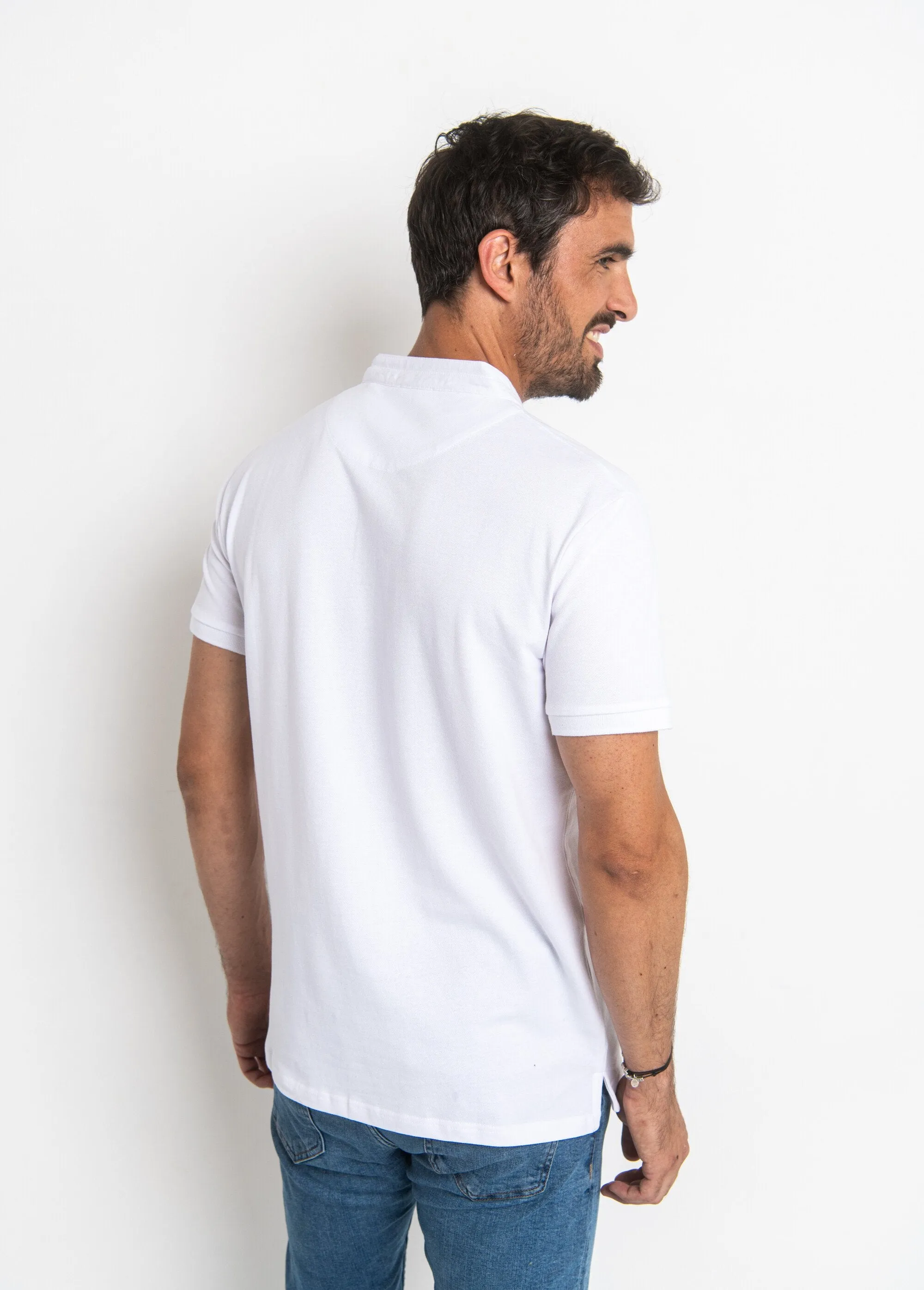 Short sleeve polo shirt with mandarin collar
