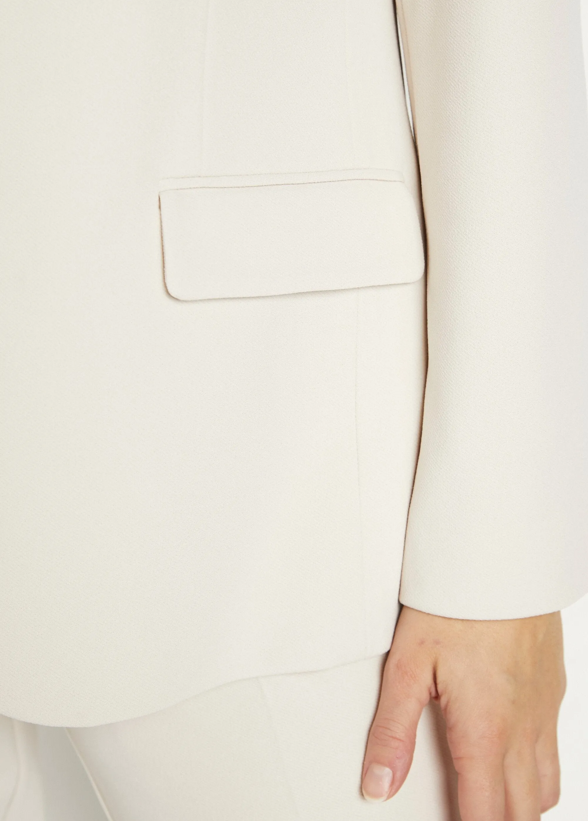 Straight cut plain knit blazer jacket