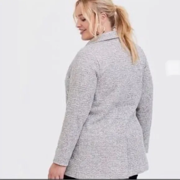 Torrid textured long length soft blazer.