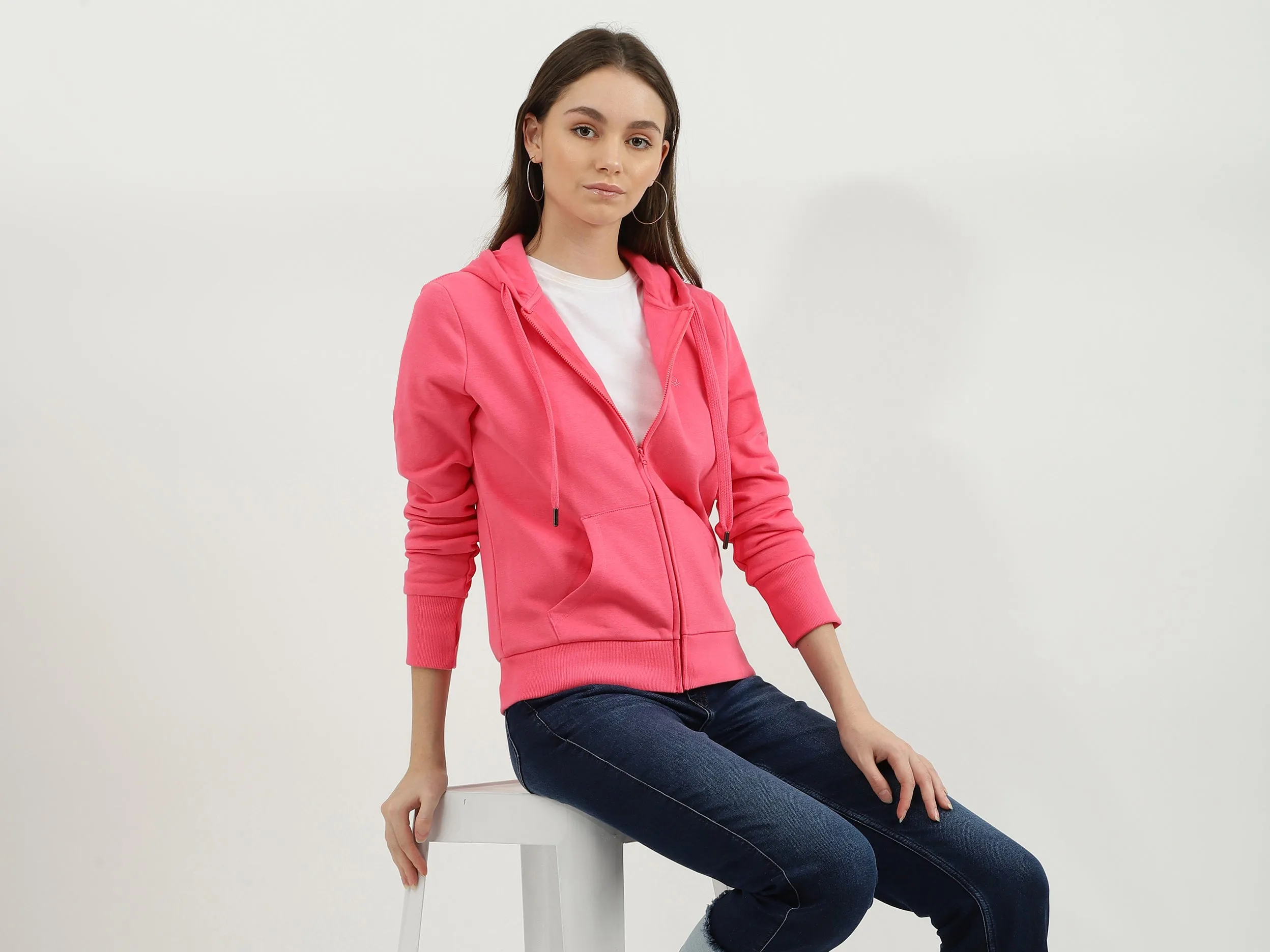 Women Solid Hooded Neck Sweatshirt