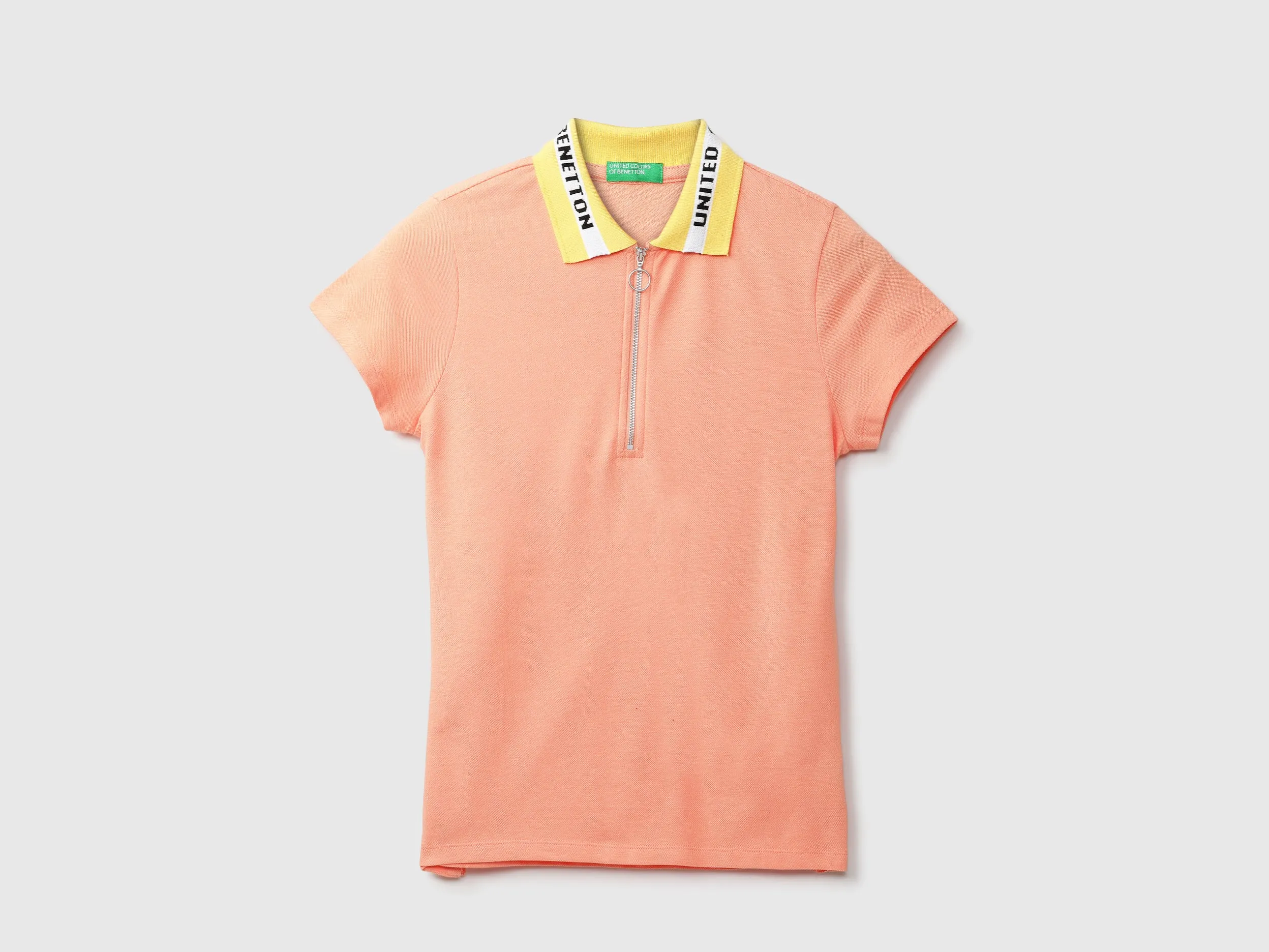 Women Solid Polo Collar T-shirt
