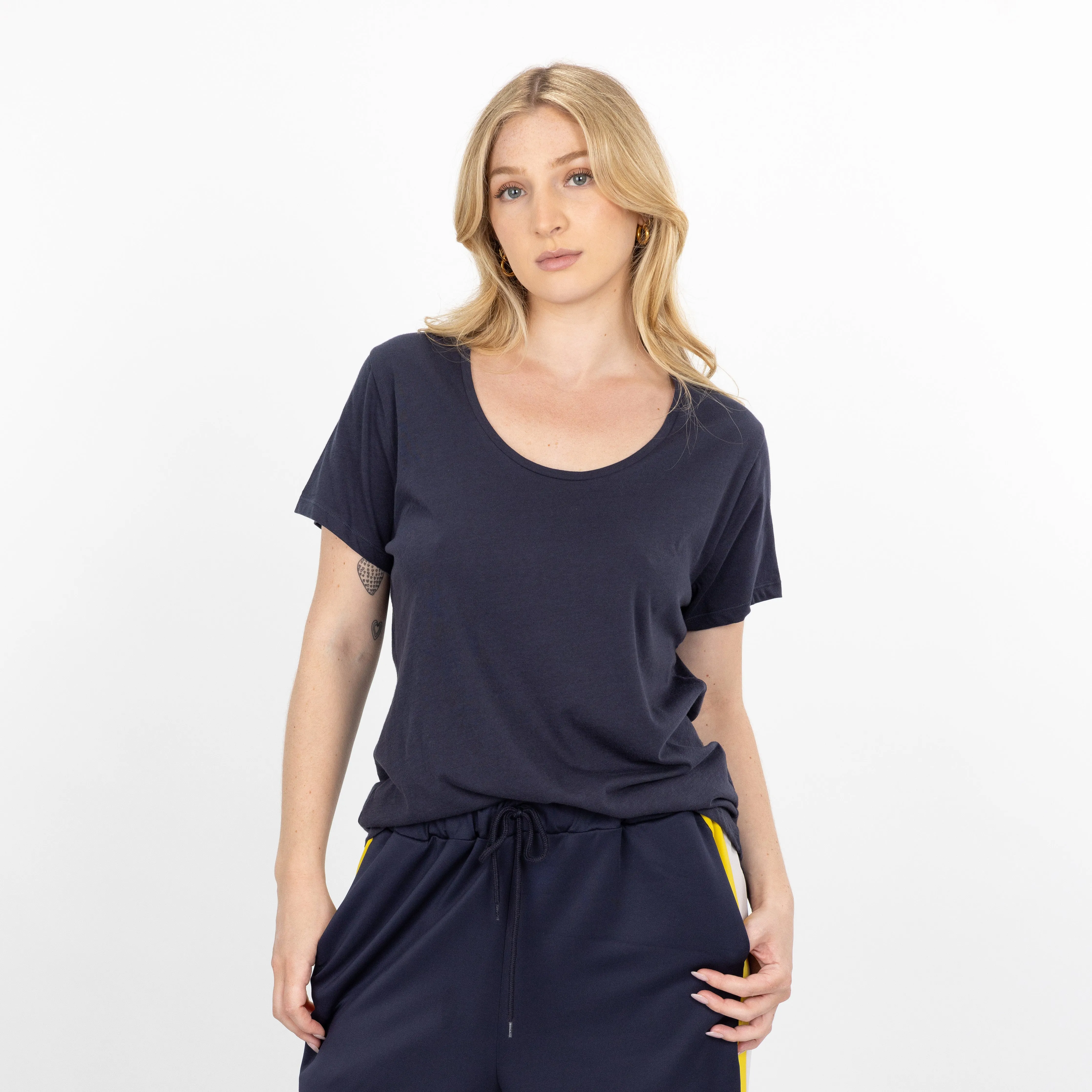Womens Scoop Neck Tee - Navy Blazer